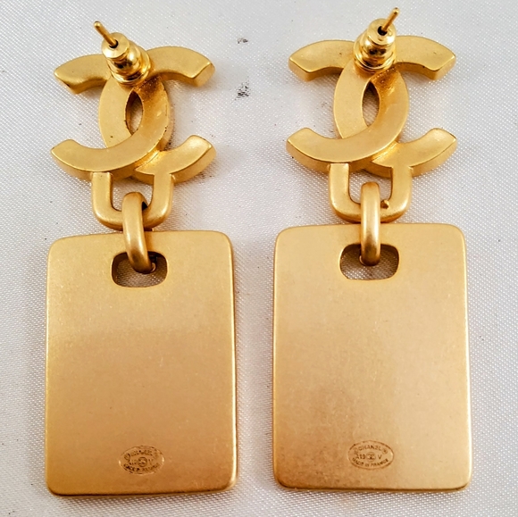 DESIGNER-STYLE GOLD TONE DANGLING EARRINGS - Picture 4 of 10